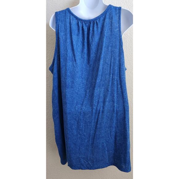 Blue White Round Neck Sleeveless Top 2X Plus Lightweight Soft Flowy Stretch - Picture 3 of 5